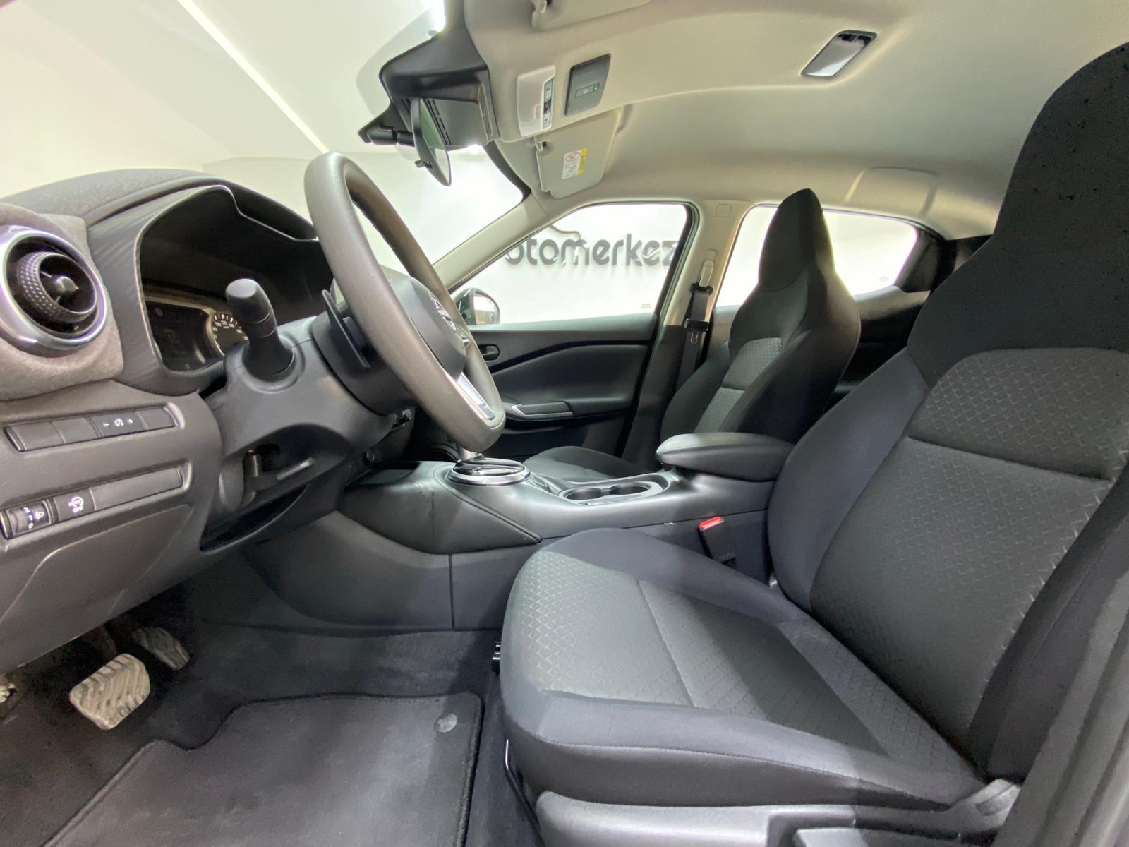 NISSAN JUKE 18